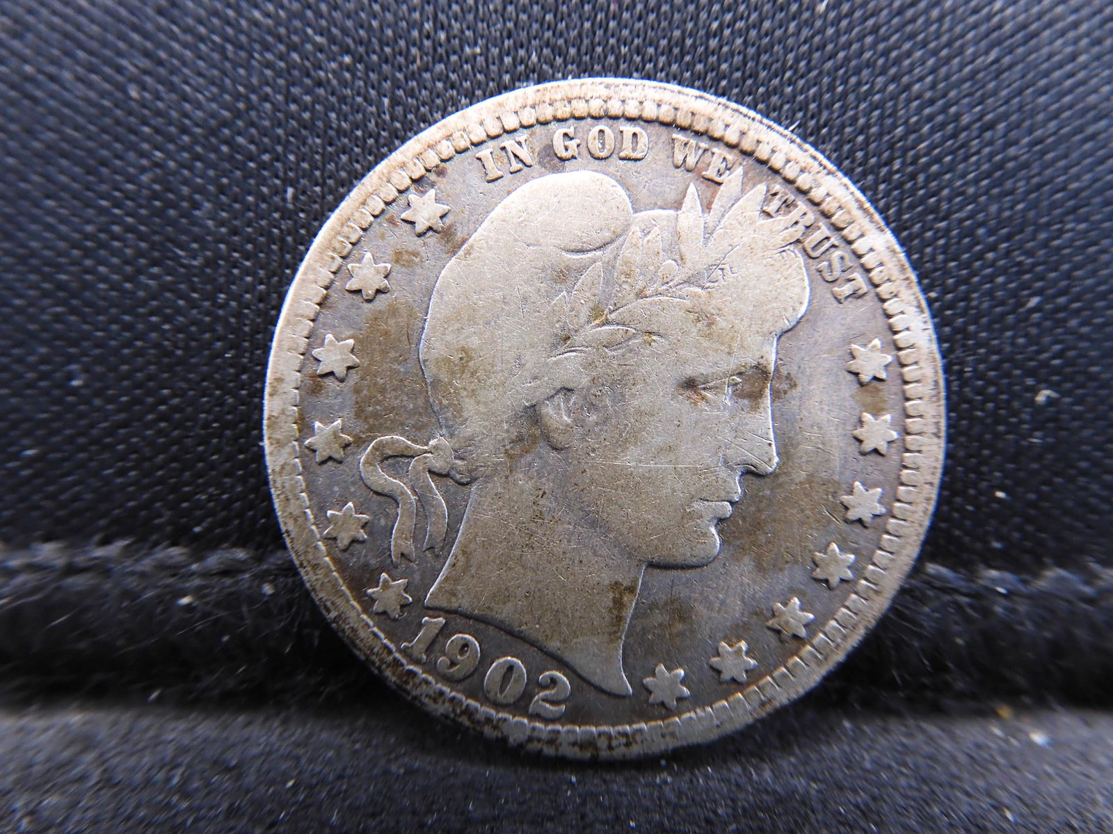 1902-O Semi-Key Date Barber Quarter. (1 of 2)