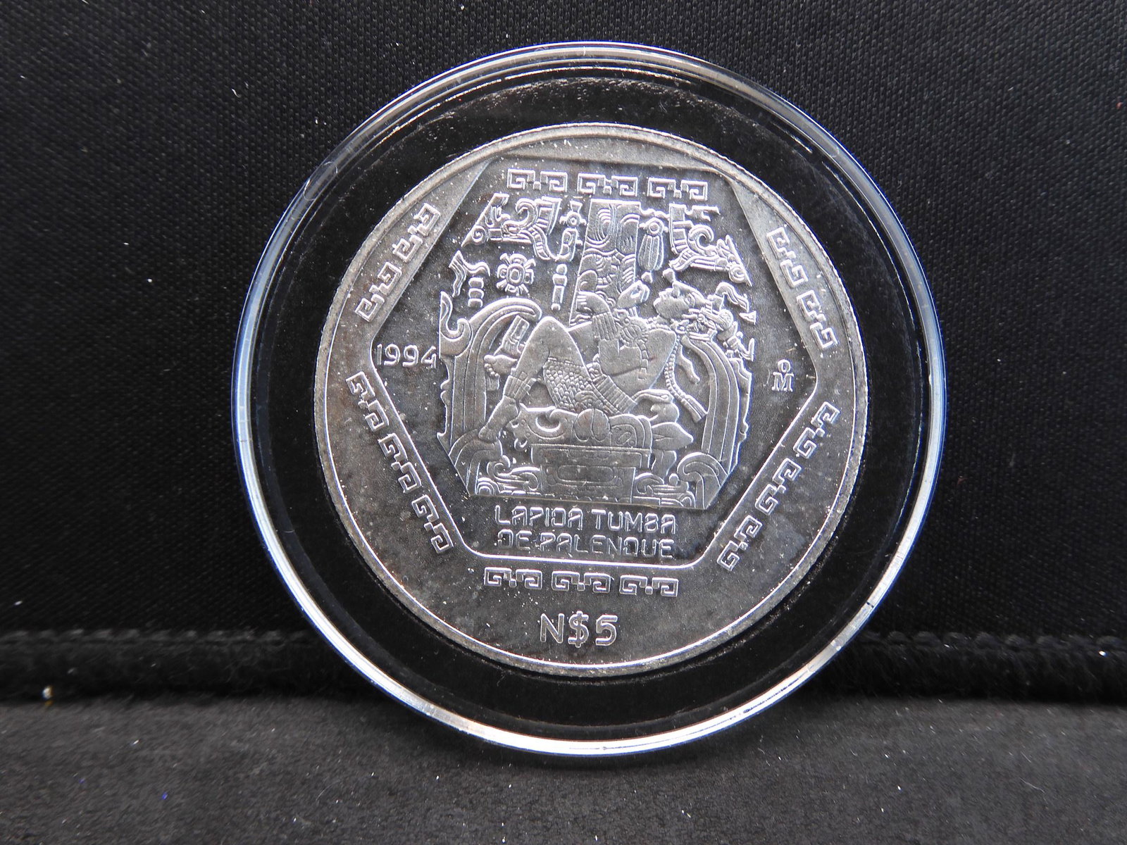 1994 Mexico .999 One Ounce $5. Mayan Reclining Figure.: 1994 Mexico .999 One Ounce $5. Mayan Reclining Figure. Mayan Tomb. GEM BU