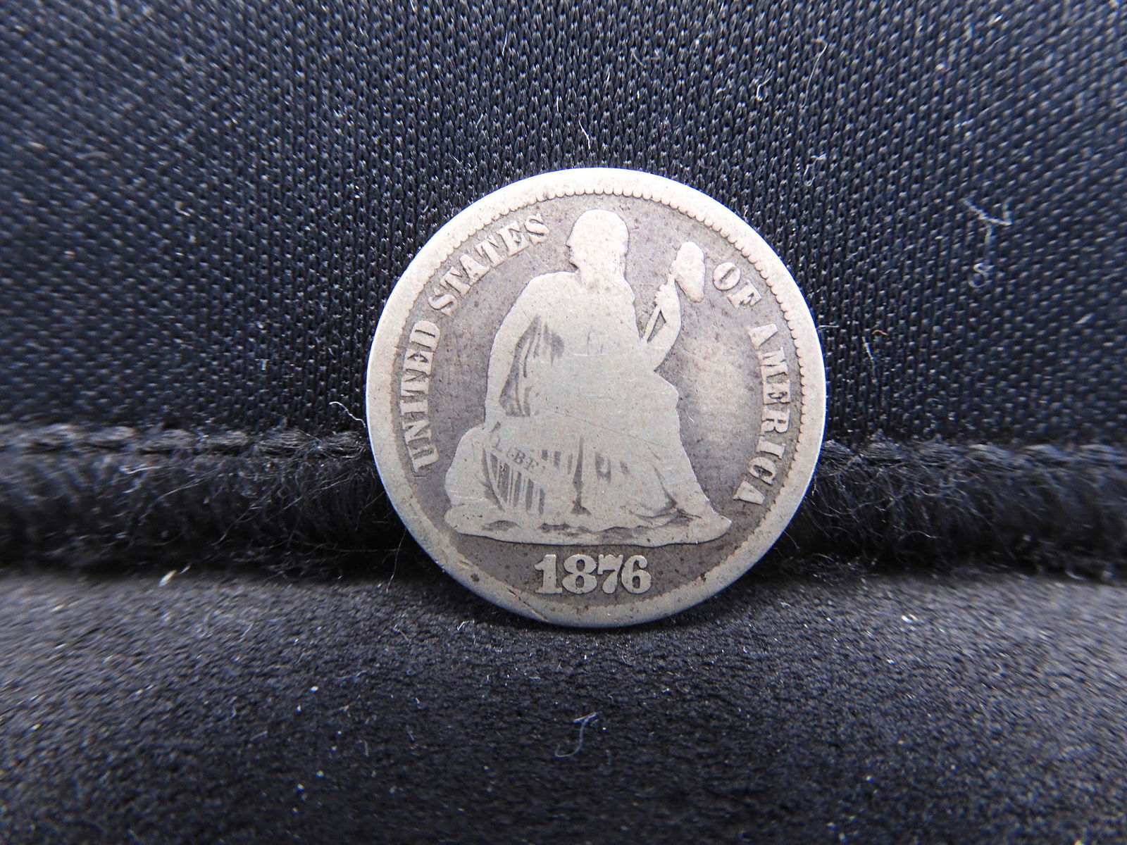 1876-CC Seated Liberty Dime. (1 of 2)
