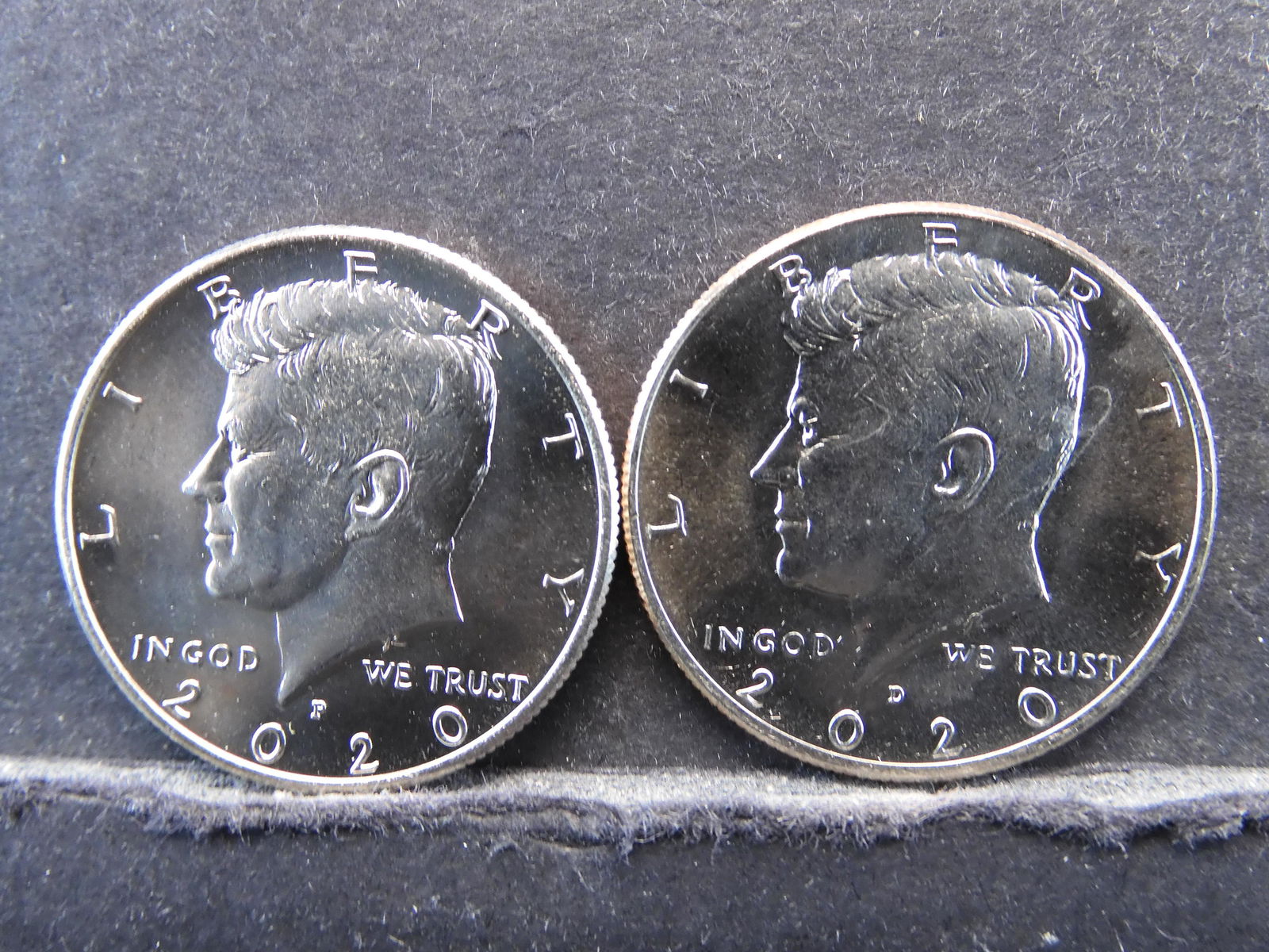 2020 P&D Kennedy Half Dollar Two Coin Set (1 of 2)