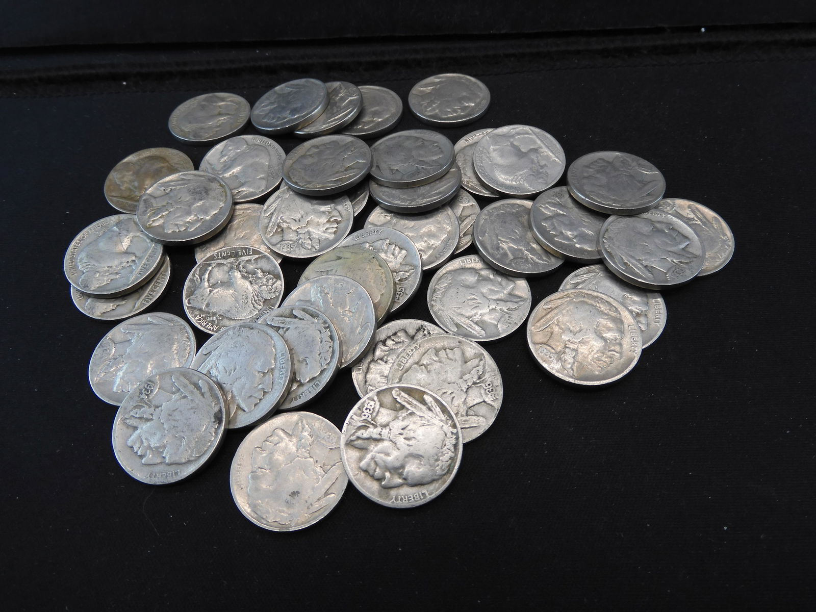 40 Full Date Buffalo Nickels (1 of 4)