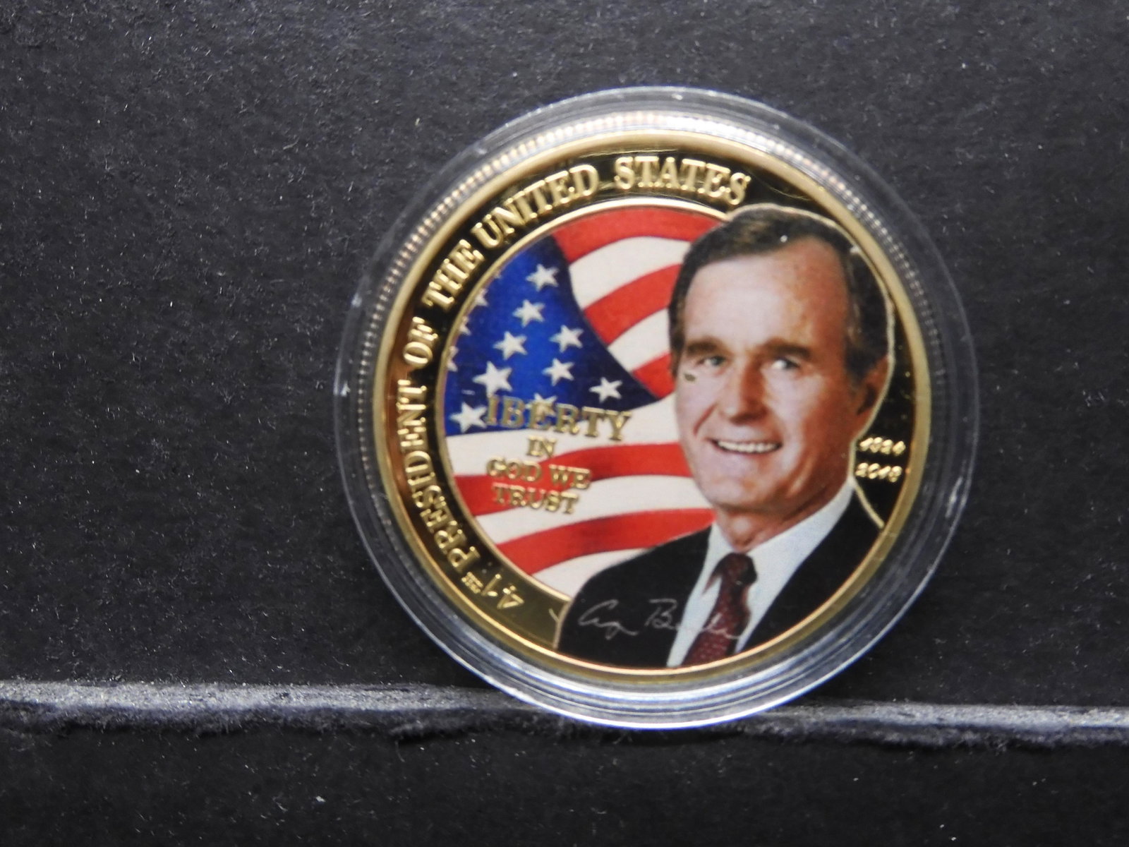 George Bush Comm. Gold Plated Half Dollar: George Bush Comm. Gold Plated Half Dollar
