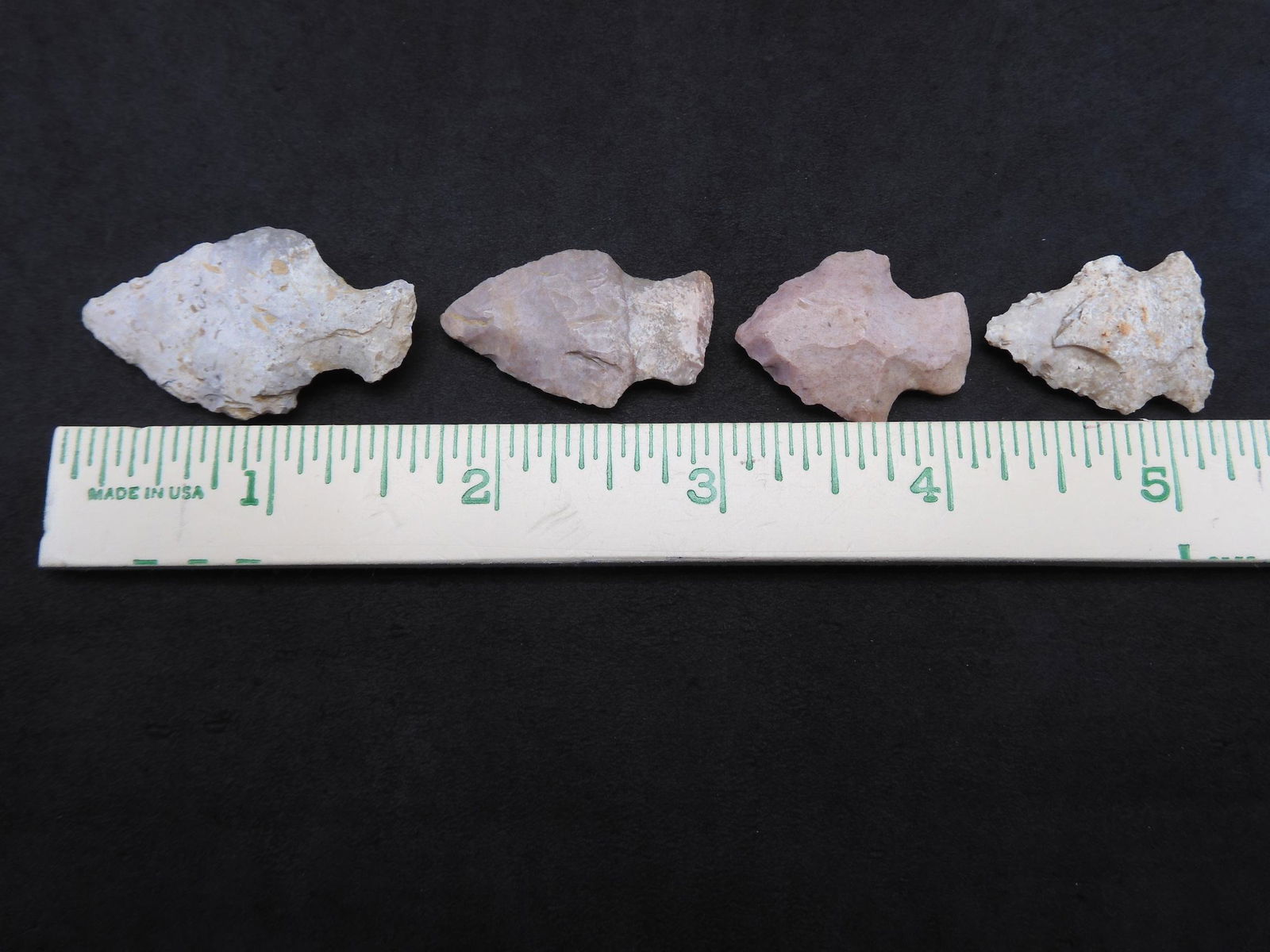 4 nice Ohio Found small arrowheads-1 to 1 Â½ inches. (1 of 4)