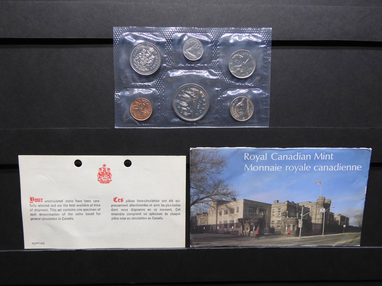 Royal Canadian Mint 1977 Proof Set w/COA (1 of 3)