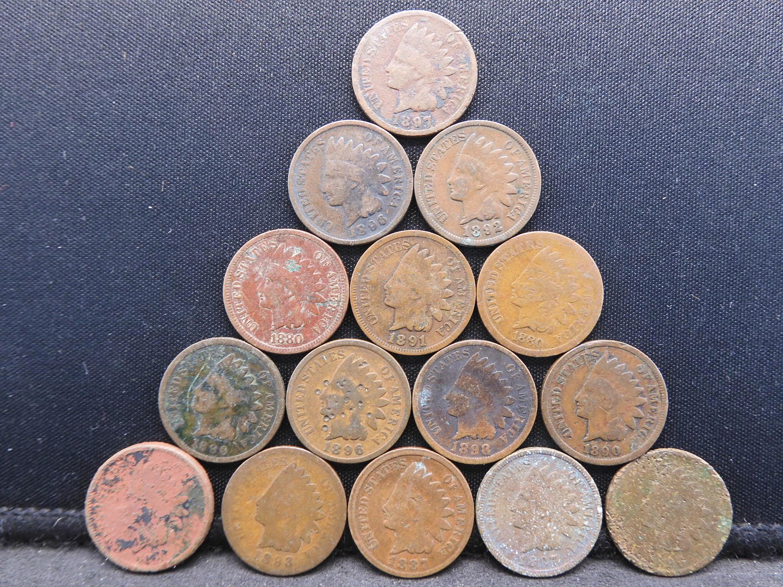 (15) x Indian Head Cents Mostly Different Dates (1 of 2)
