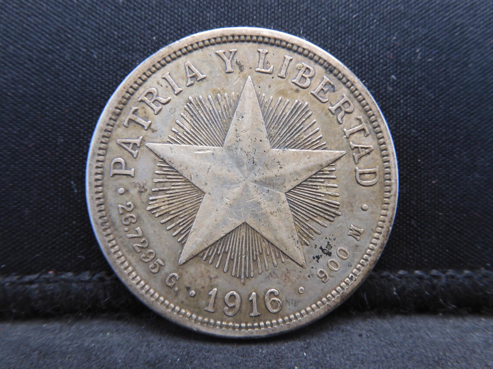1916 Cuba Un Peso Nice Shape: 1916 Cuba Un Peso Nice Shape