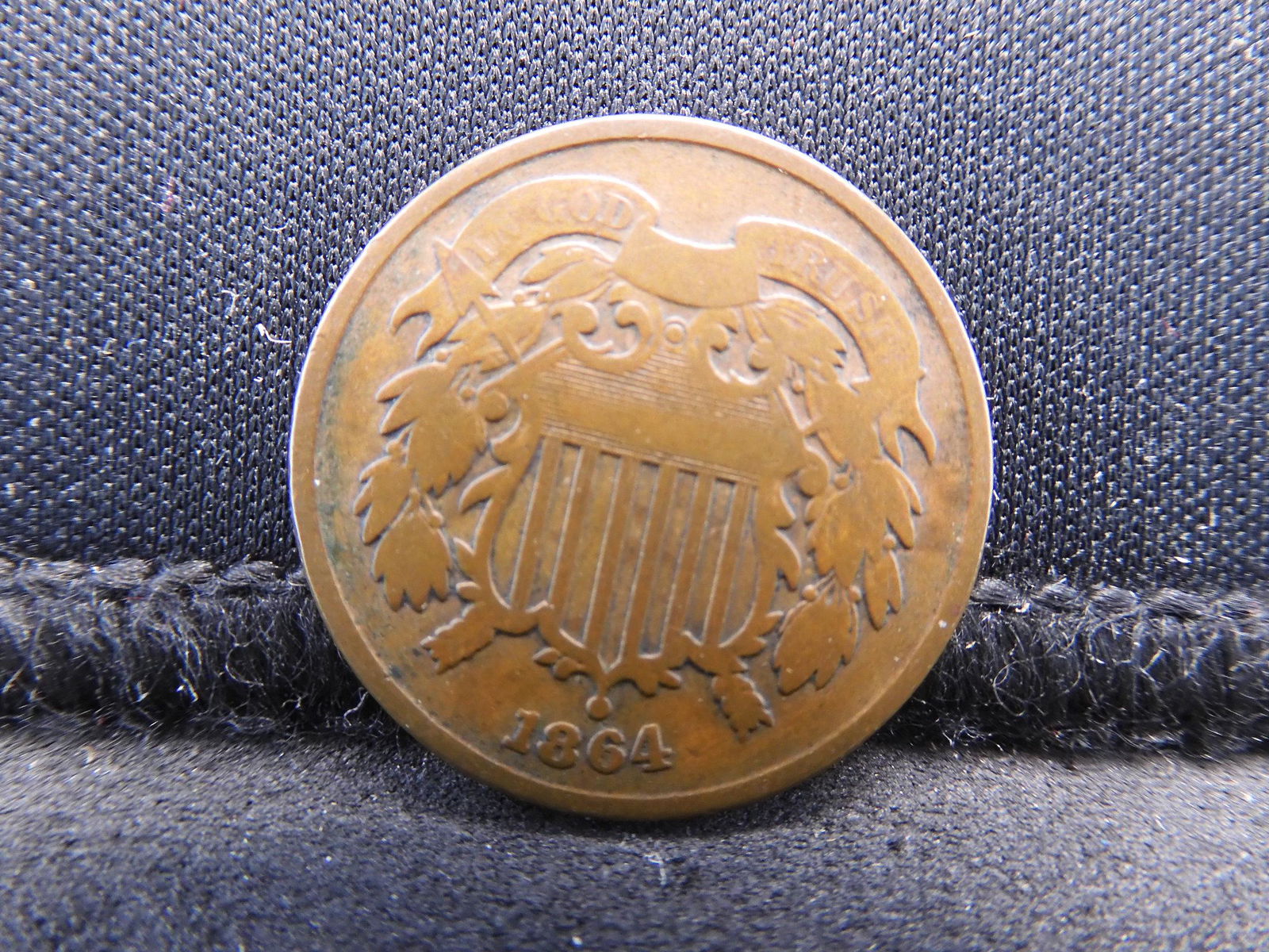 1864 Civil War Dated 2 Cent Piece Nice Shape (1 of 2)