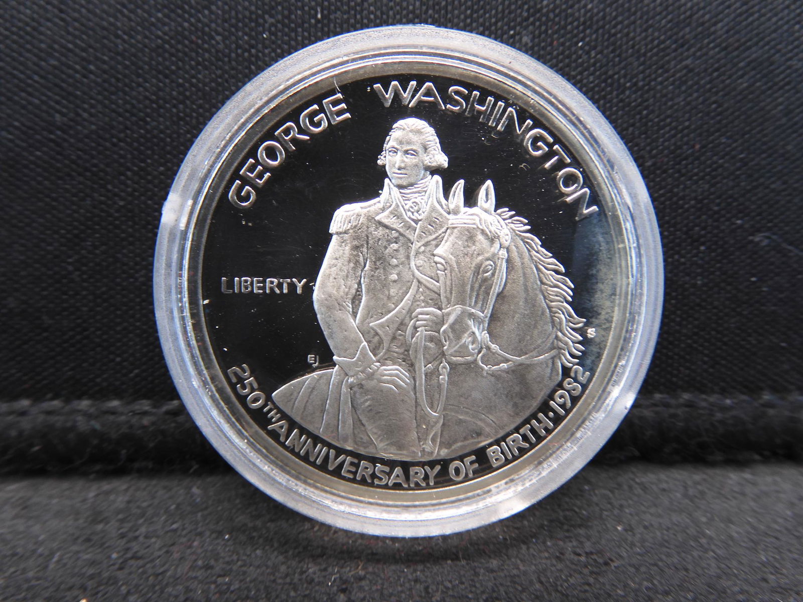 1982 PROOF George Washington Silver Commem in Box (1 of 4)