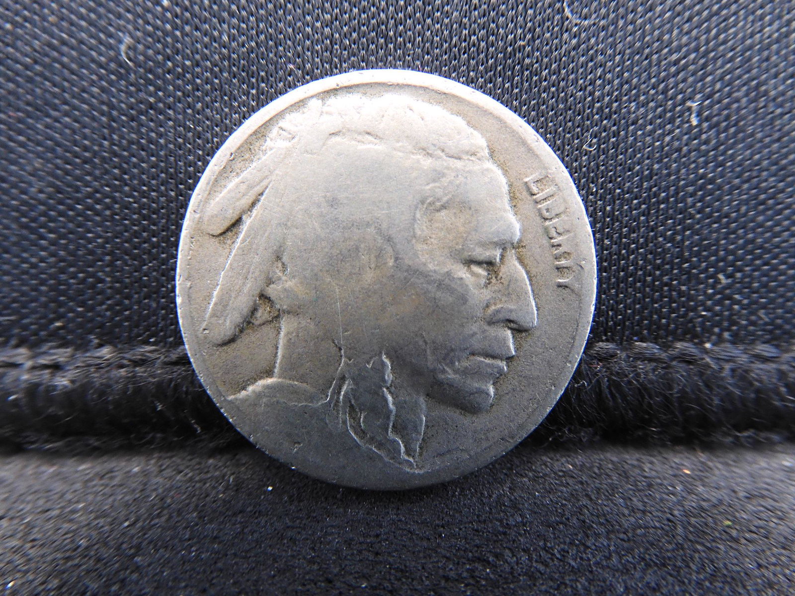 1918-D Semi-Key Date Buffalo Nickel. (1 of 2)