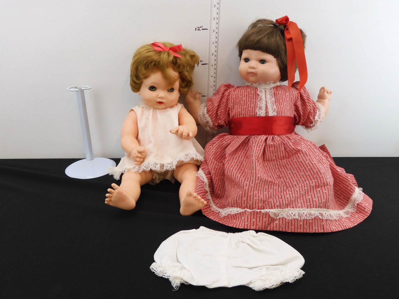 2- Dolls 1- Effanbee, 1 Cloth Body Doll: 2- Dolls 1- Effanbee, 1 Cloth Body Doll