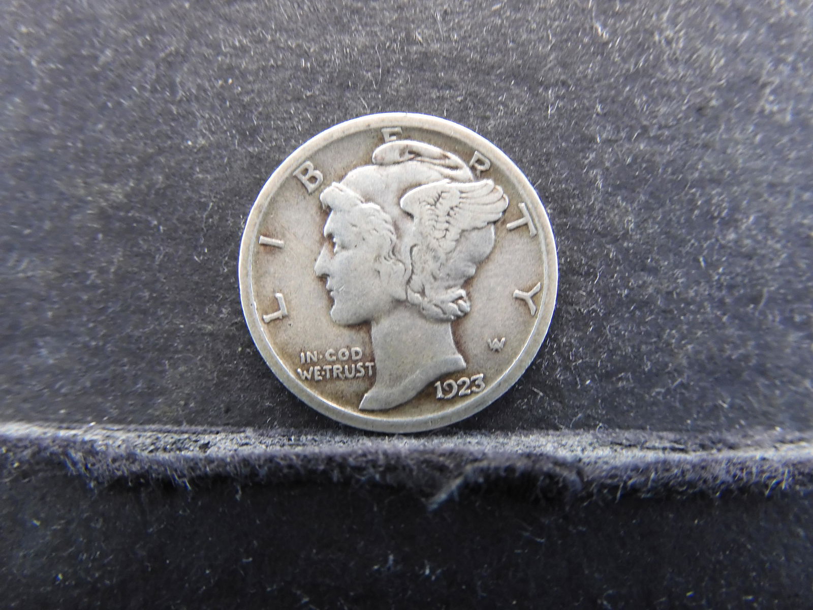 1923  Mercury Dime (1 of 2)