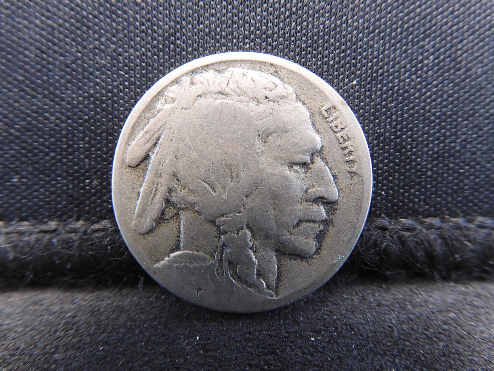 1918-D Semi-Key Date Buffalo Nickel. (1 of 2)