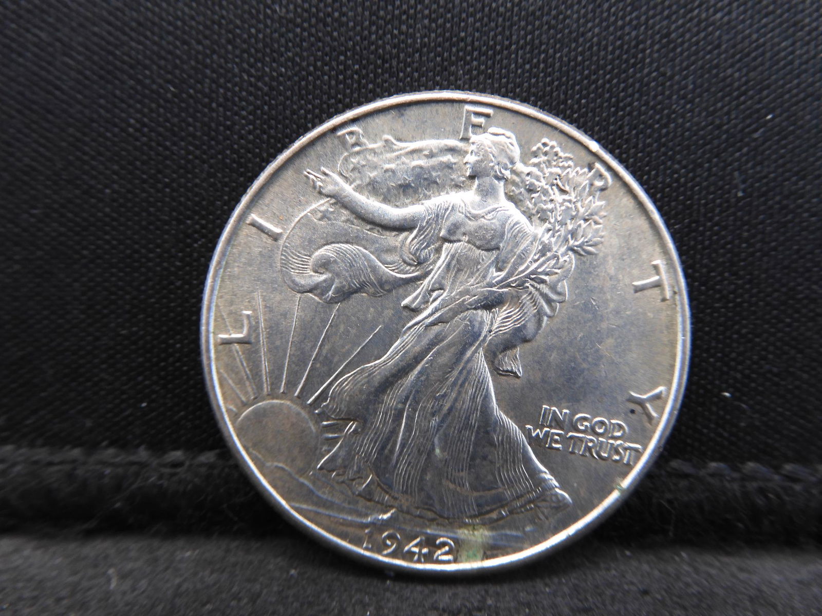 1942 Uncirculated Walking Liberty Half Dollar. (1 of 2)