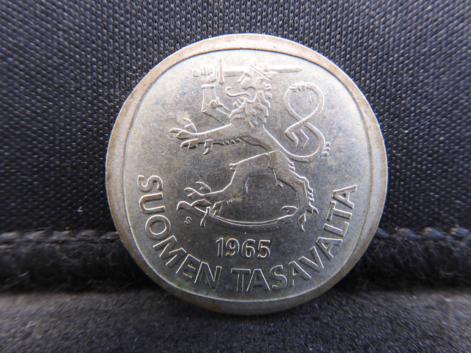 1965 Finland 1 Markkaa 35% Silver Coin.  Coin Weighs (1 of 2)