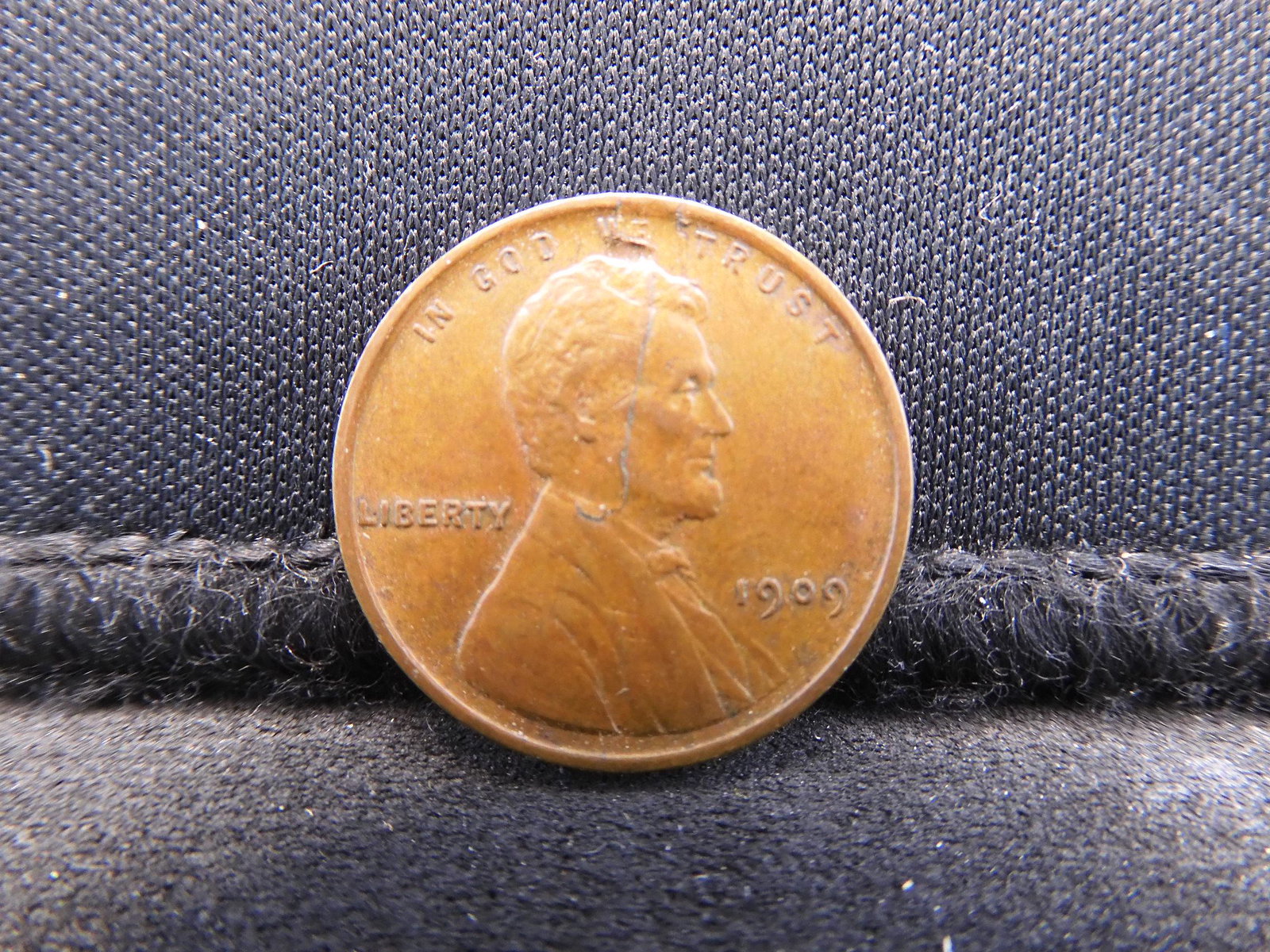 1909-VDB Lincoln Wheat Cent High Grade Mint Error (1 of 2)