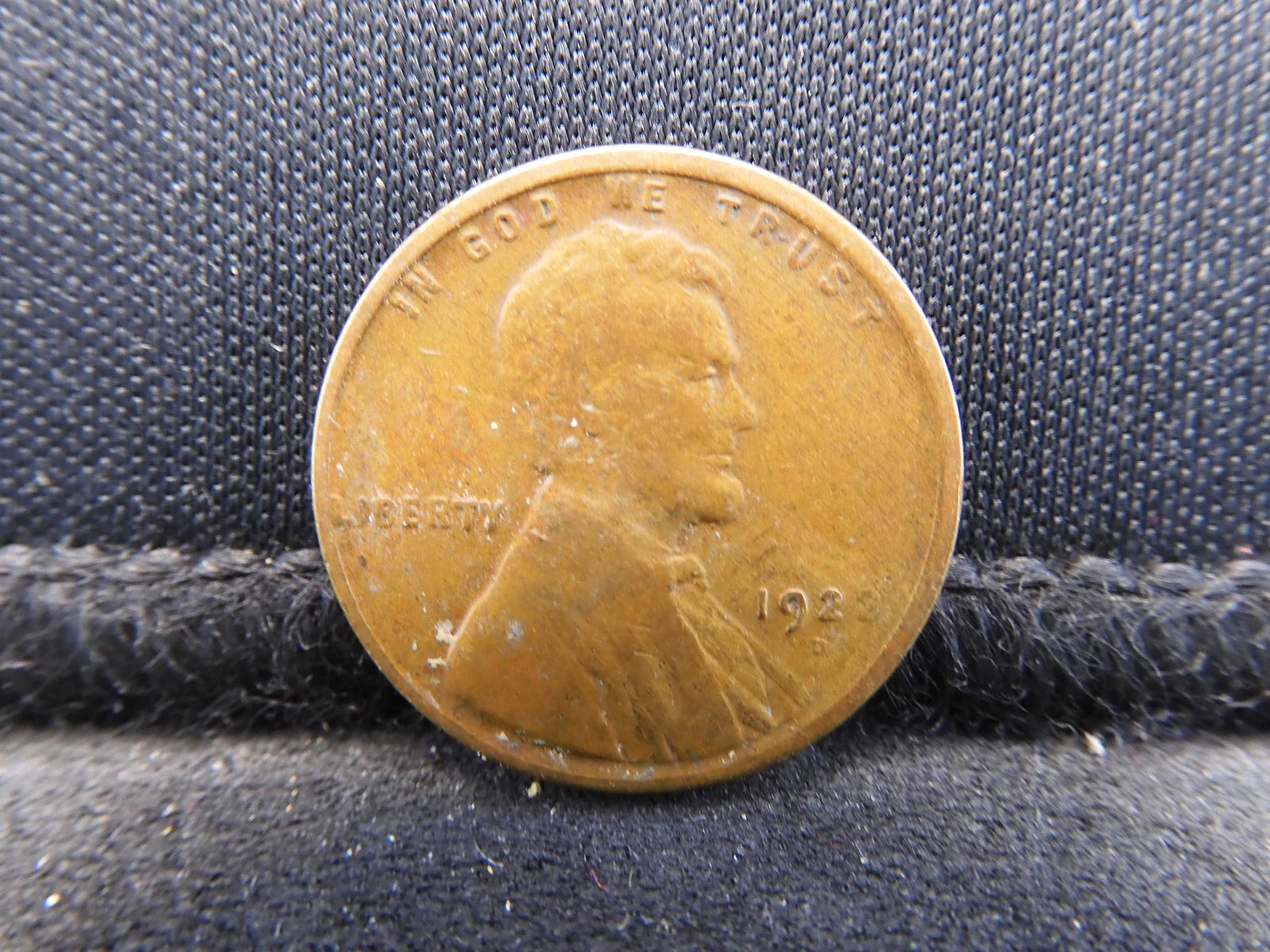 1922-D Lincoln Wheat Cent Better Date (1 of 2)