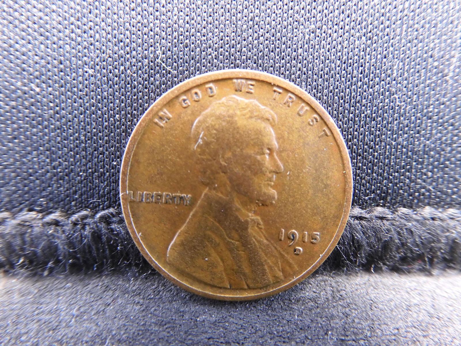 1915-D Lincoln Cent VF Old Timer Set Break (1 of 2)