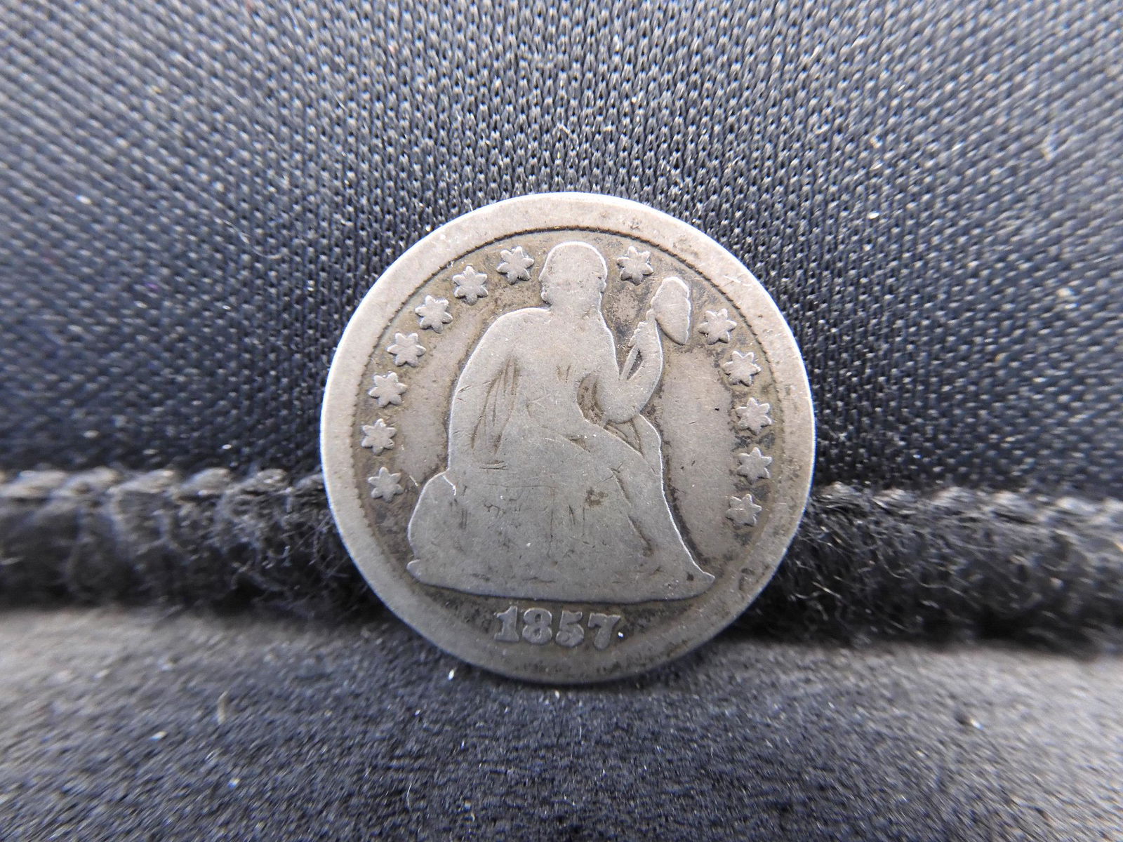 1857 Seated Liberty Silver Dime - Great Look! (1 of 2)