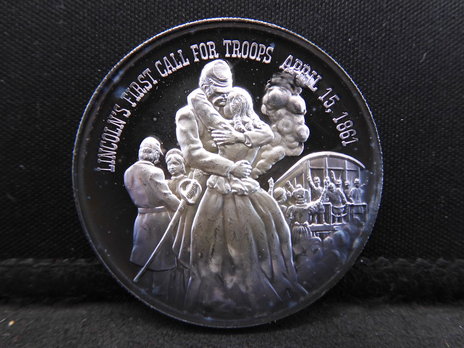 25 Gram .999 Fine Silver Round Depicting Lincoln's 1st (1 of 3)