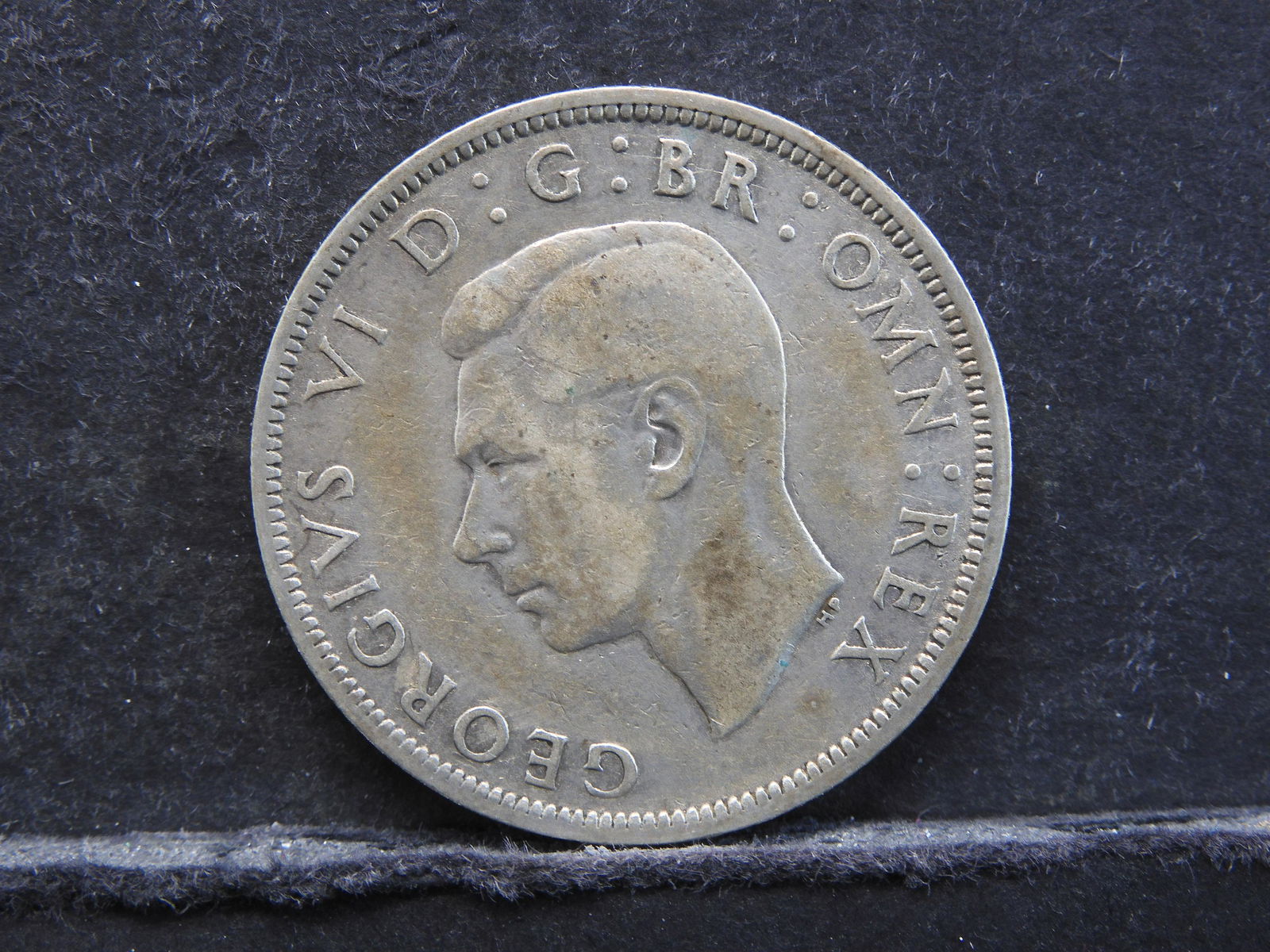 1942 Silver Great Britain Half Crown (1 of 2)