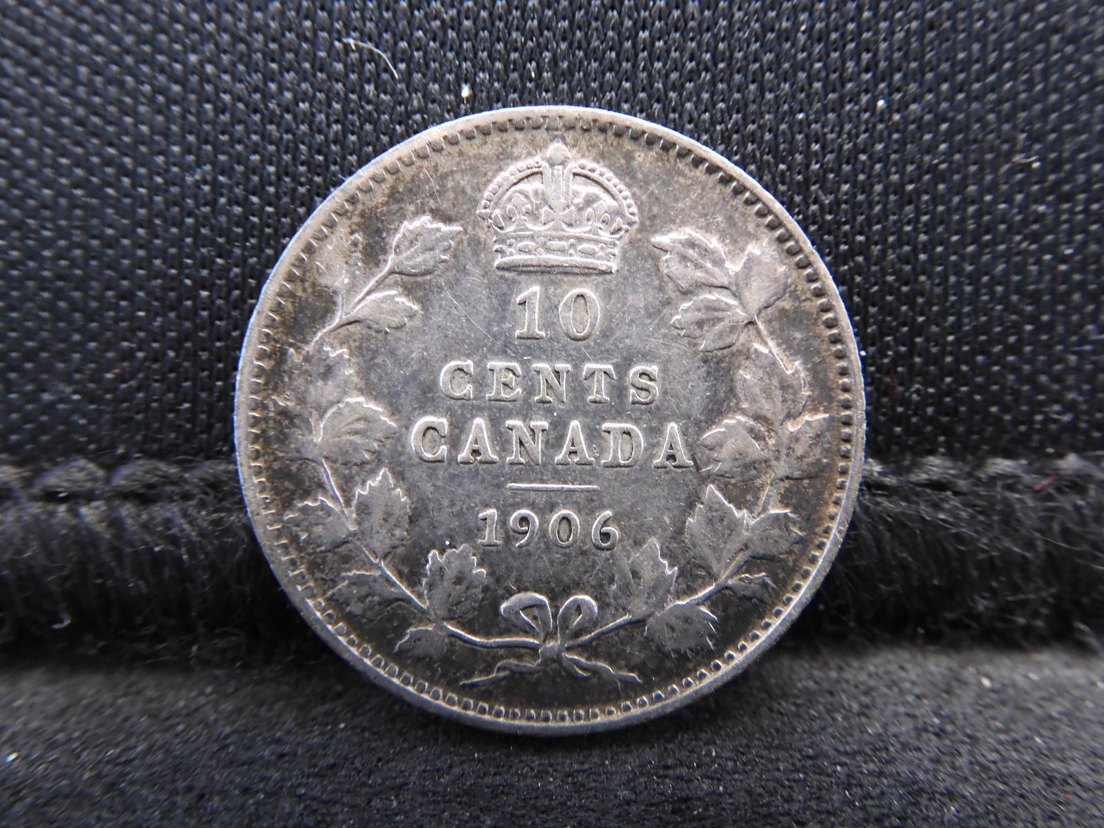 XF 1906 Canadian Silver Dime (1 of 2)
