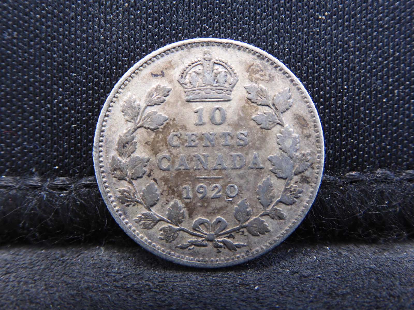 1920 VF Canadian Silver Dime: 1920 VF Canadian Silver Dime