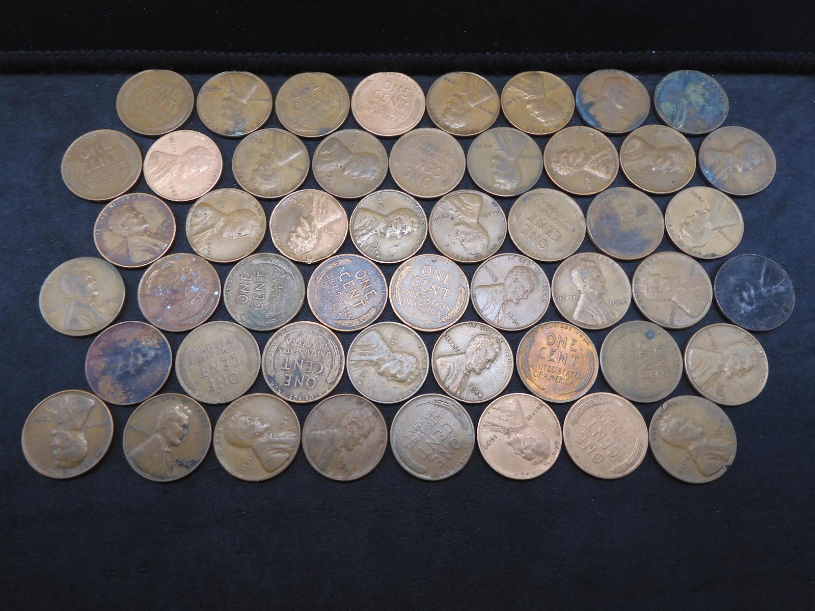 Roll of 50 1944 Lincoln Wheat Cents. (1 of 3)