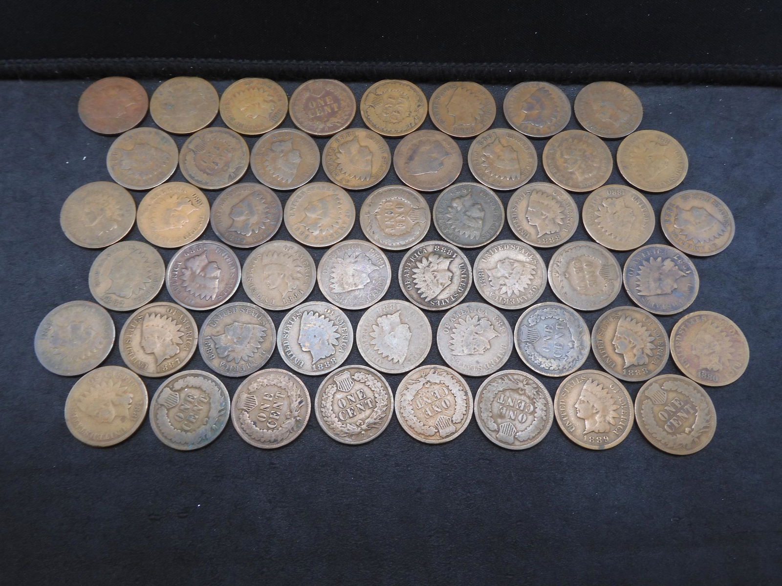 (50) 1880s Indian Head Cents.  Various dates in good/VG (1 of 4)