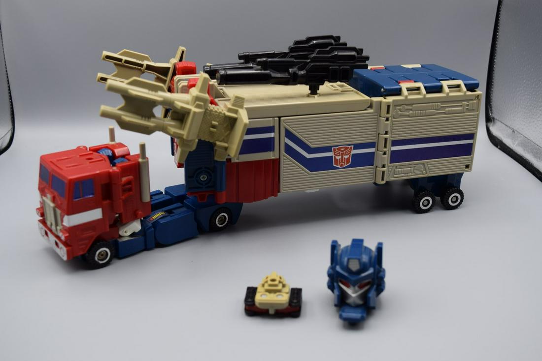 Transformers G1 Powermaster Optimus Prime Complete (1 of 3)