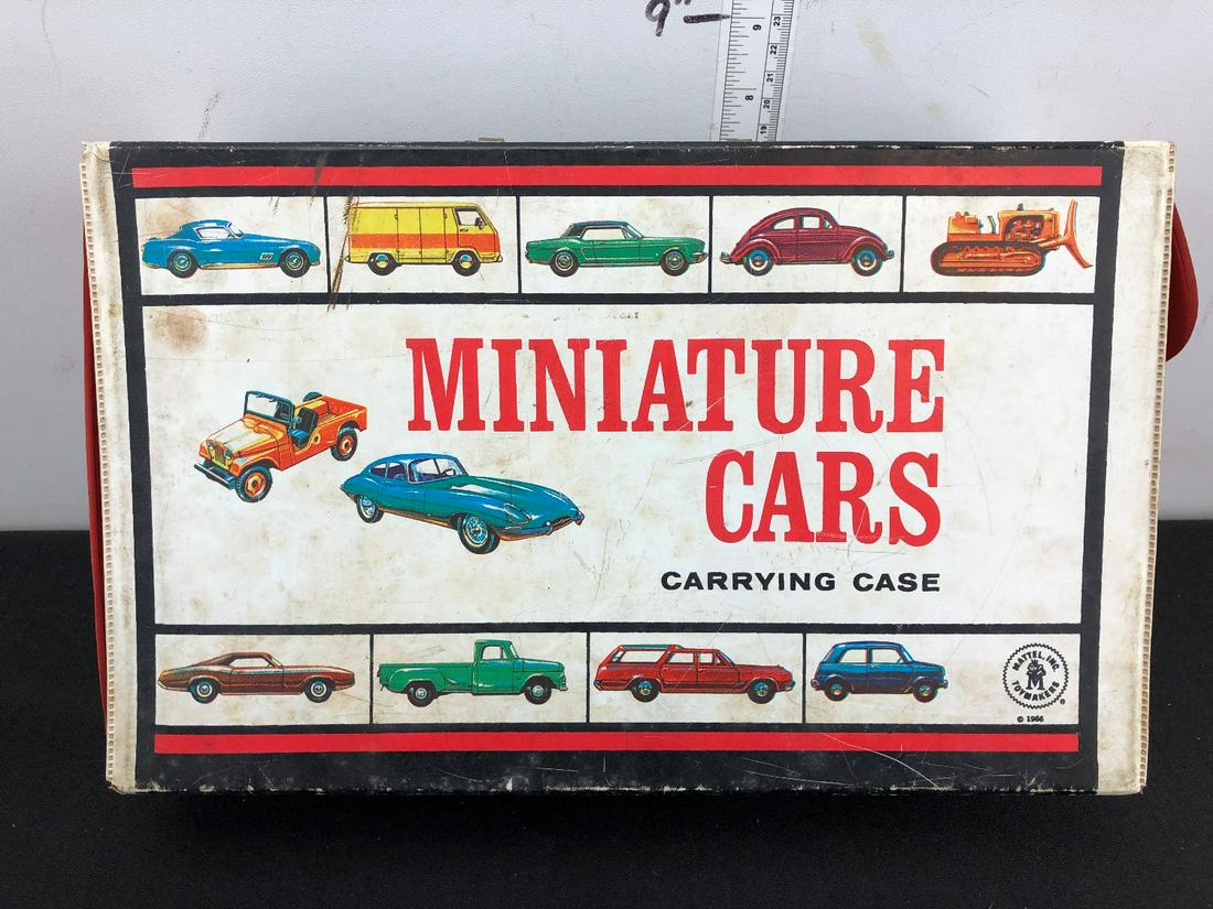 1966 Mattel Toy Car Case with 26 vintage Matchbox (1 of 3)