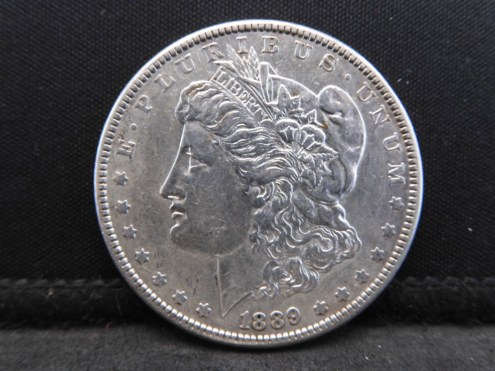 1889 Morgan Silver Dollar - Nice Coin! (1 of 2)