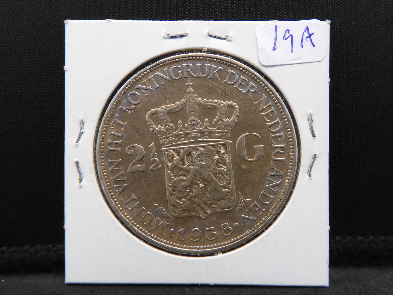 1938 Netherlands silver 2 Â½ Guilder.  Extremely Fine. (1 of 3)