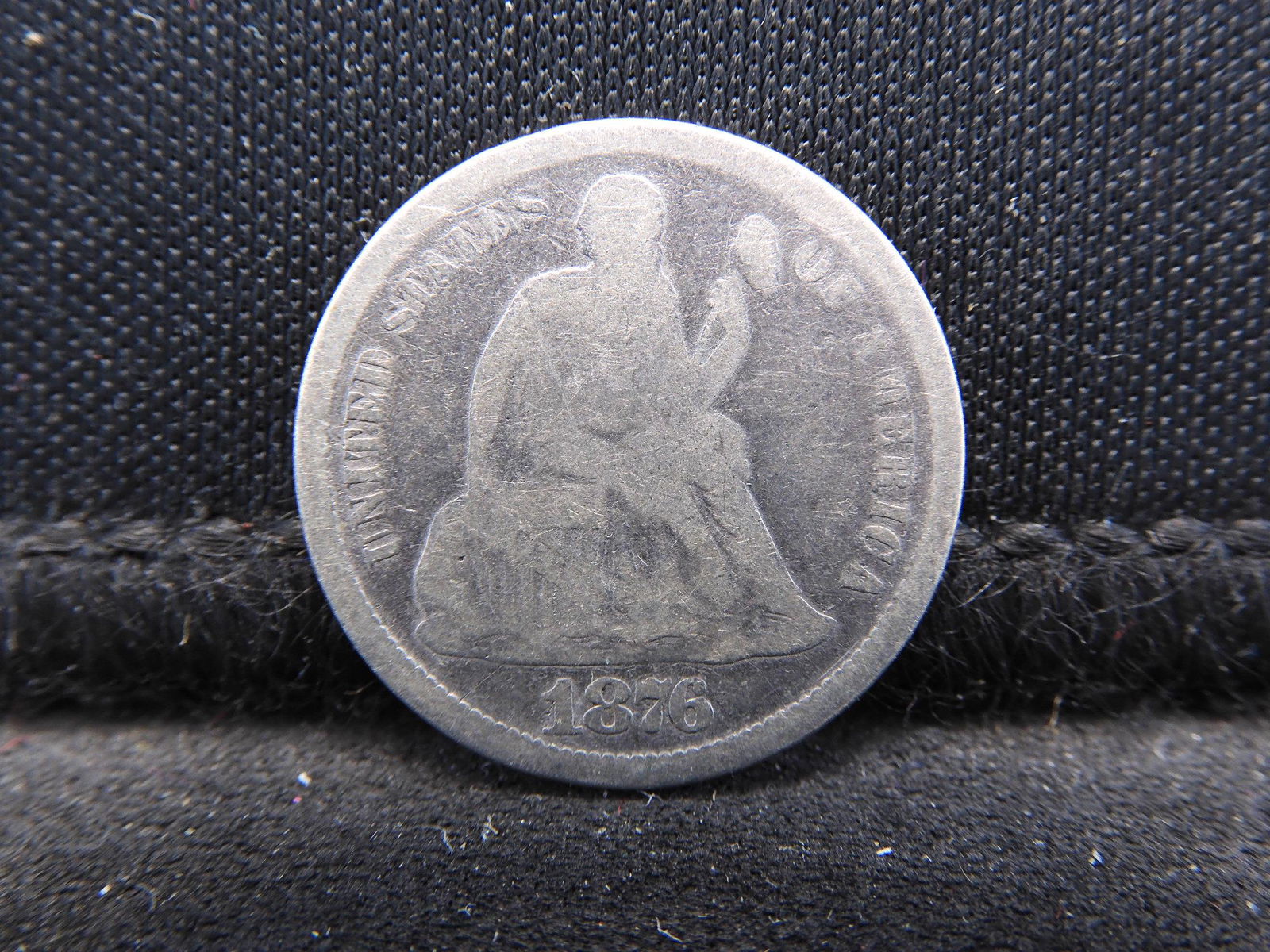 1876-CC Seated Liberty Dime. (1 of 2)