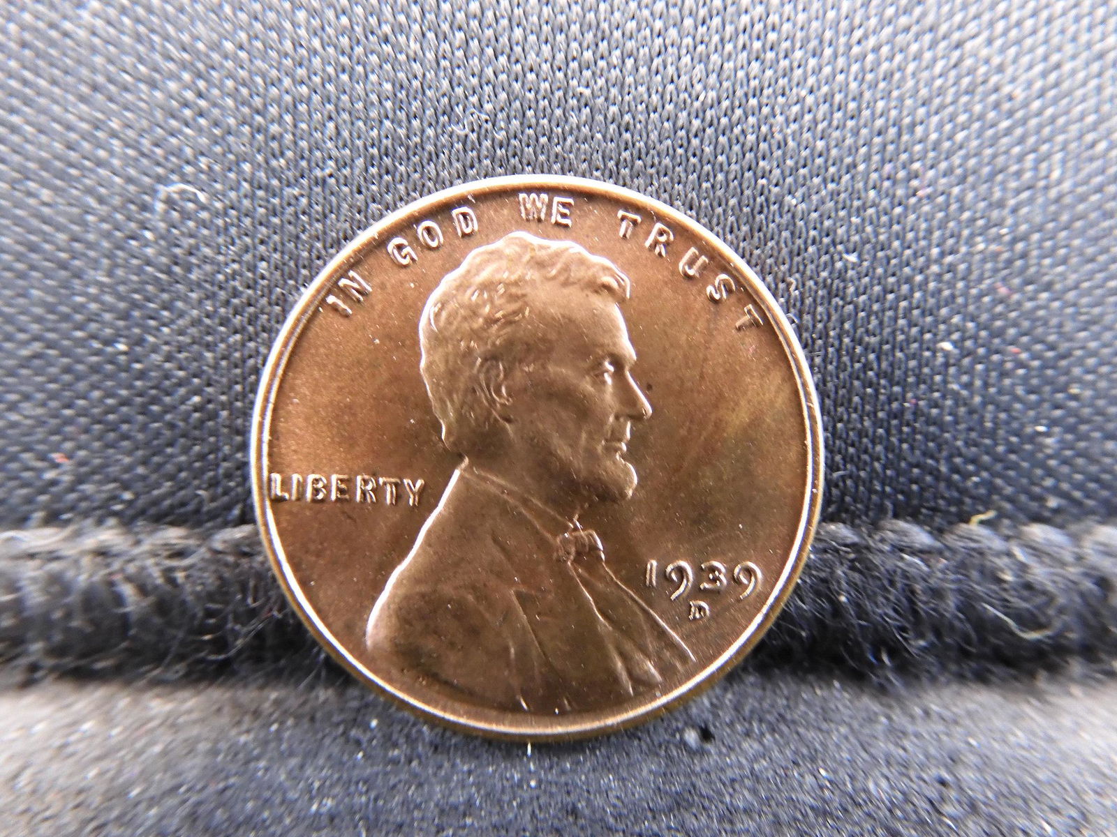 1939-D Lincoln Cent.  GEM Red BU. (1 of 2)