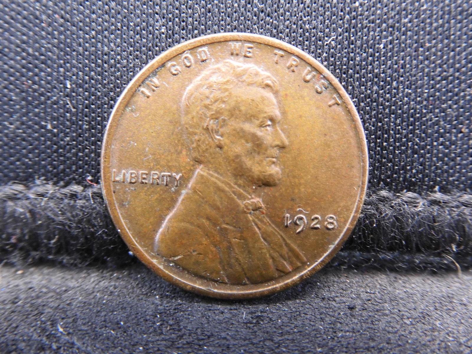 1928 Lincoln Wheat Cent BU Nice Luster (1 of 2)