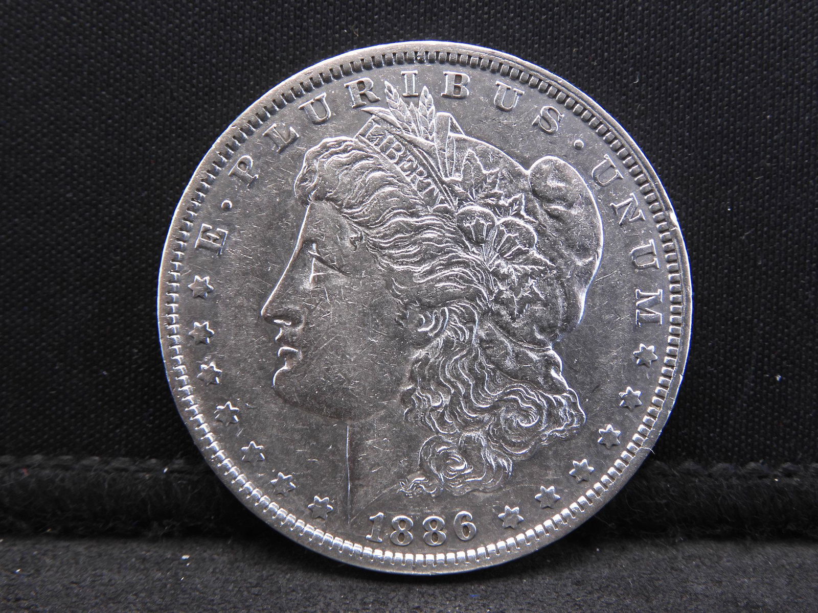 1886-O Morgan Silver Dollar High Grade Tough Date! (1 of 2)