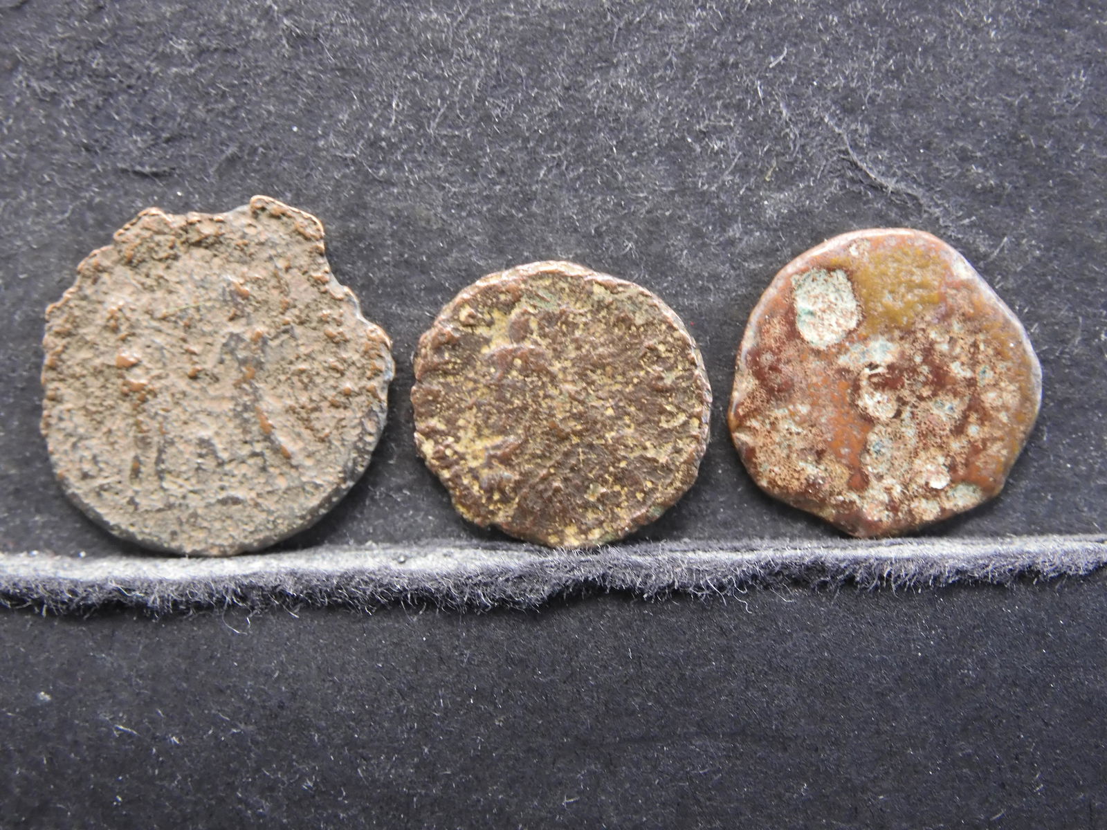 (3) 175-330 AD ANCIENT ROMAN COIN'S (OVER 1,600 YRS (1 of 2)