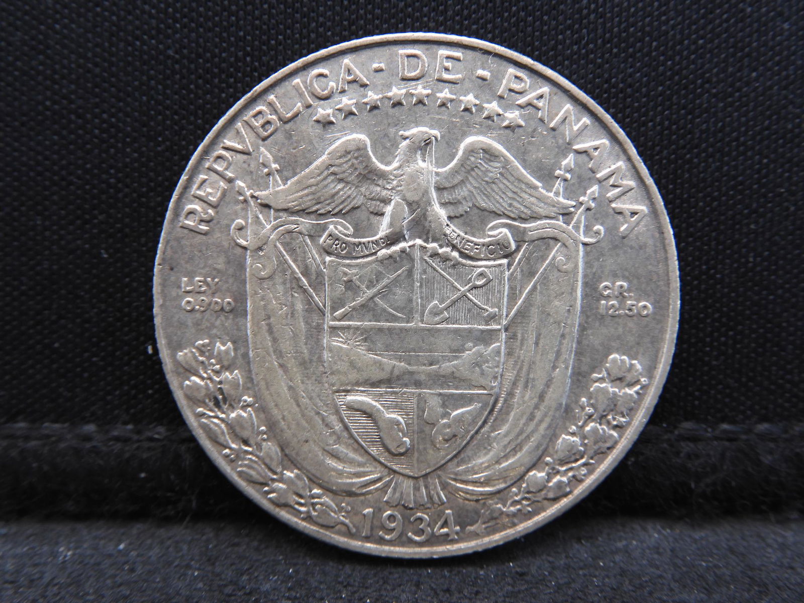 1934 Panama Silver 1/2 Balboa Scarce Coin (1 of 2)