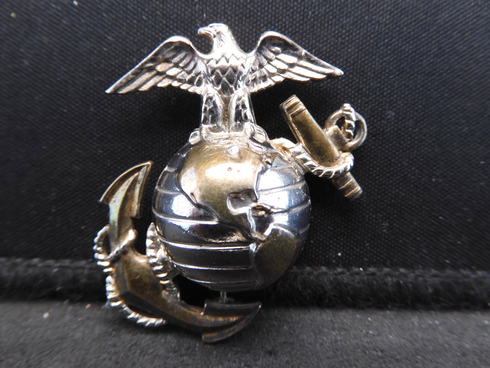 Sterling WWII Marine Corps Pin/Badge.  Nice (1 of 2)