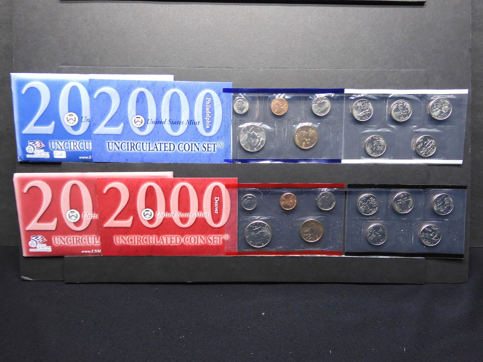 (10) Coin 2000 US P/D Mint Set in original holder.  GEM (1 of 9)
