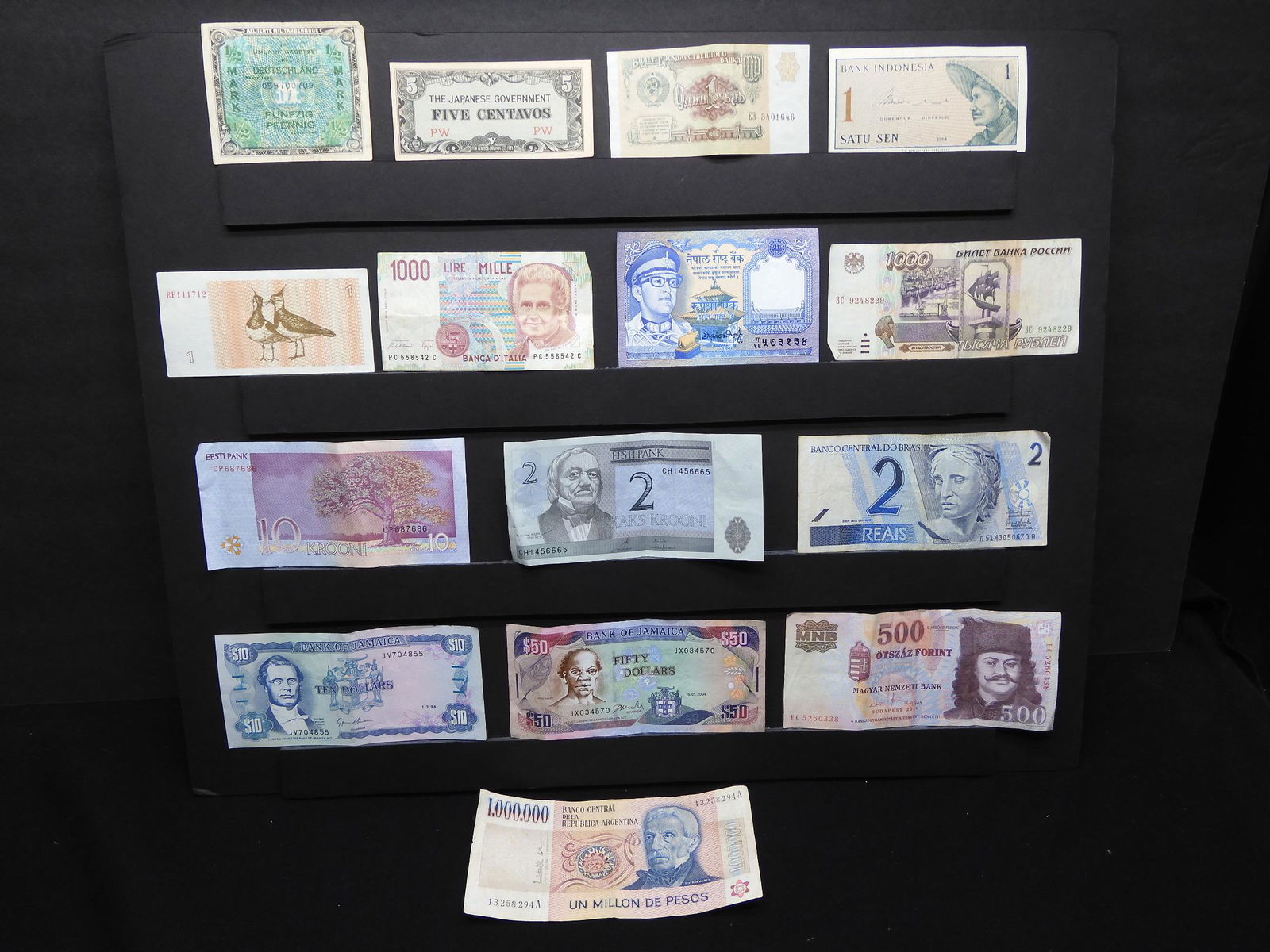 15 World Currency Notes - Various Countries (1 of 5)