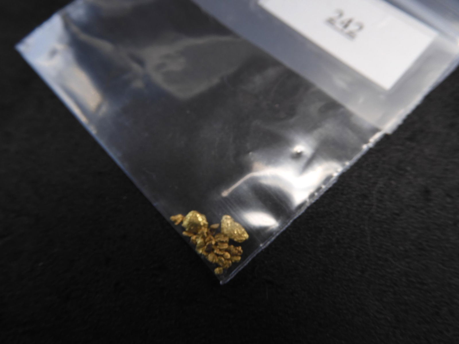 0.2 DWT Gold Flakes (1 of 2)