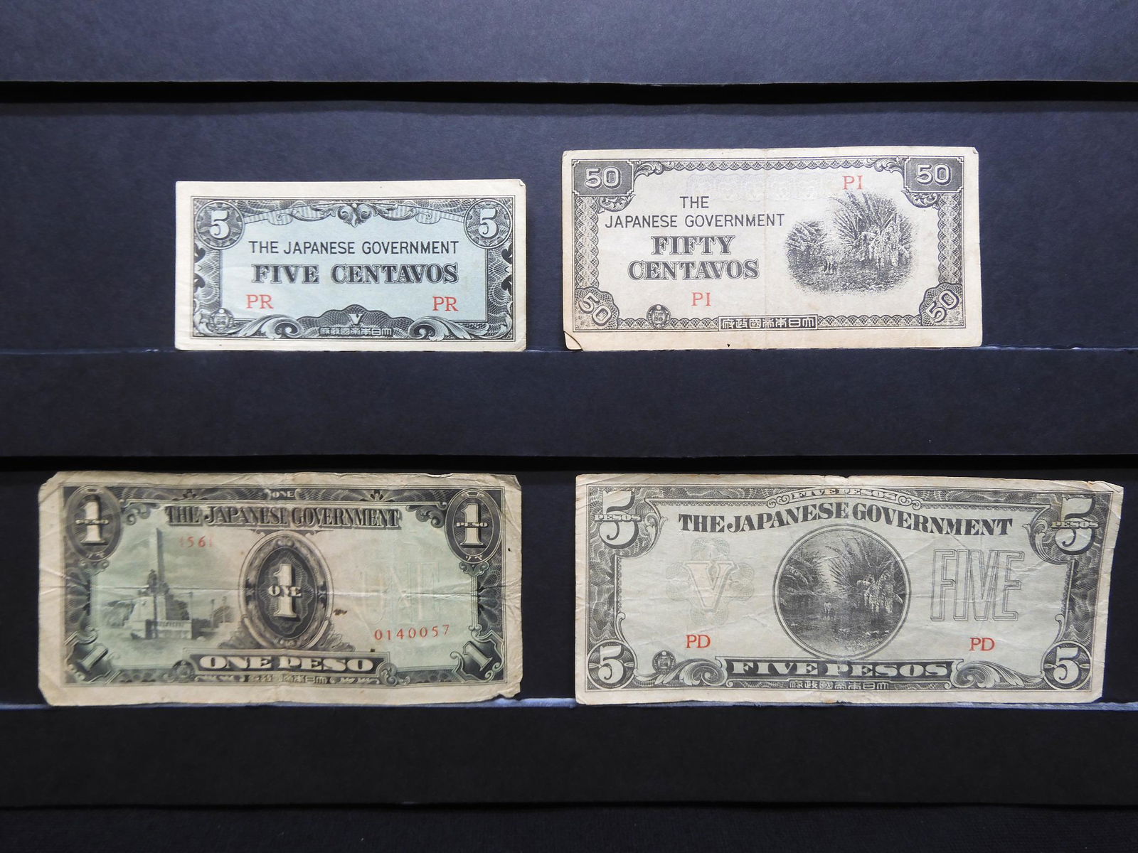 4 Philippines WWII Japanese Occupation Money.  5 (1 of 4)