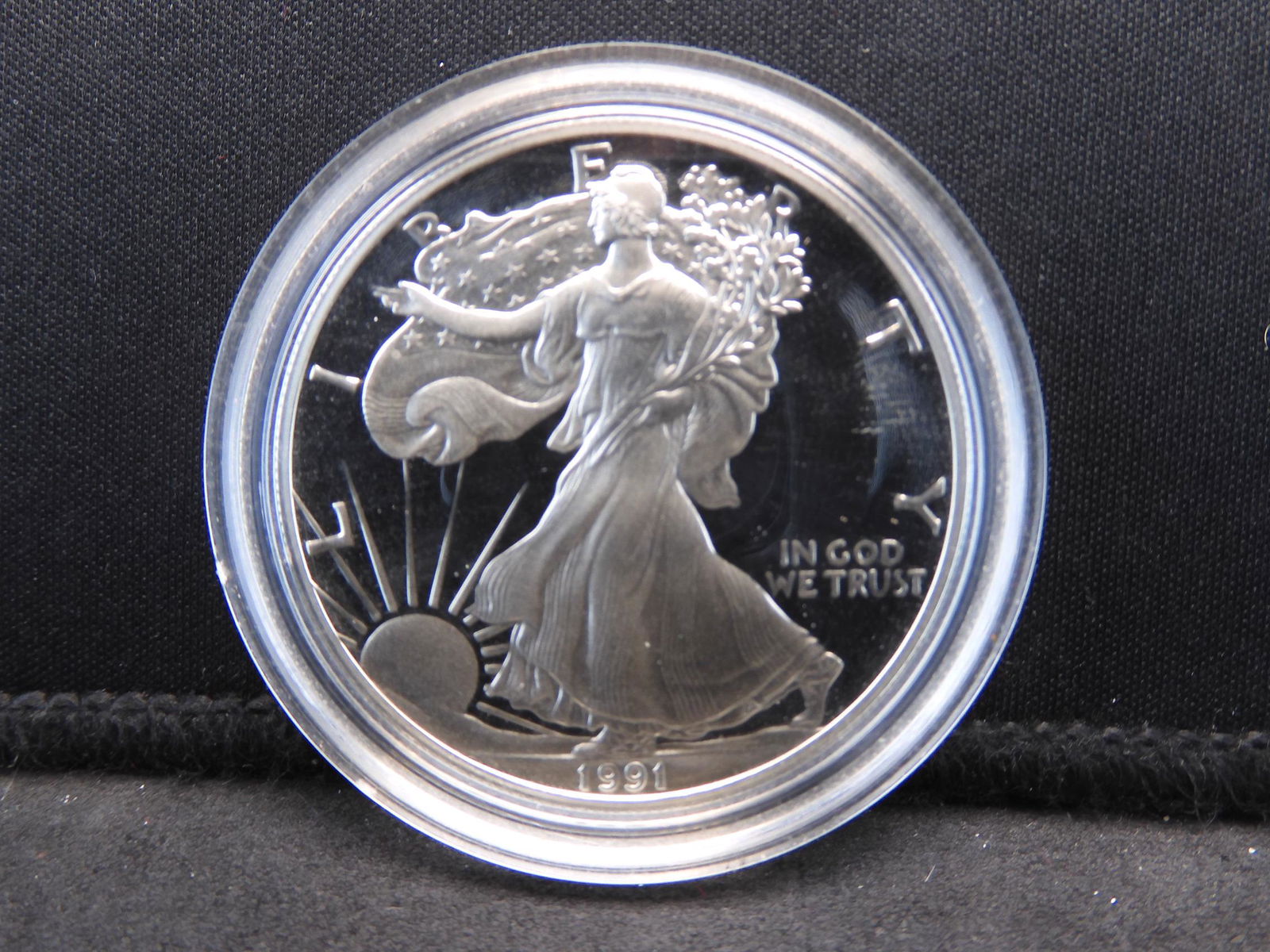1991-S Proof Silver American Eagle. (1 of 2)