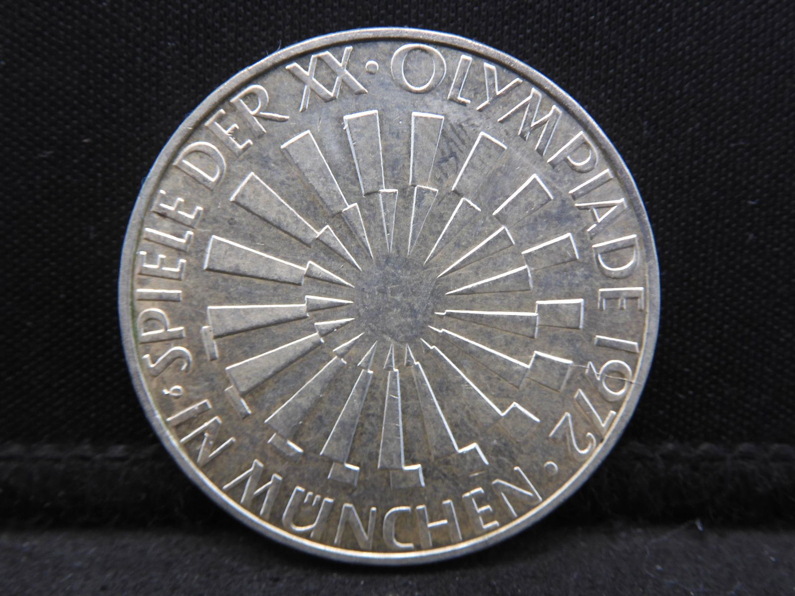 1972-G Germany 10 Deutsche Mark Munich Olympics 62.5% (1 of 3)