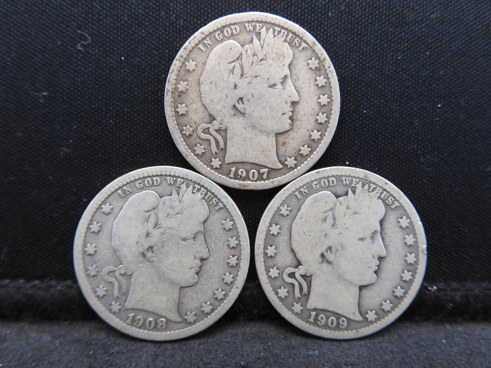 1907 1908-D 1909 Barber Quarters. (1 of 2)