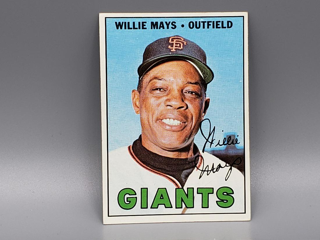 1967 Topps Willie Mays #200 HOF (1 of 2)