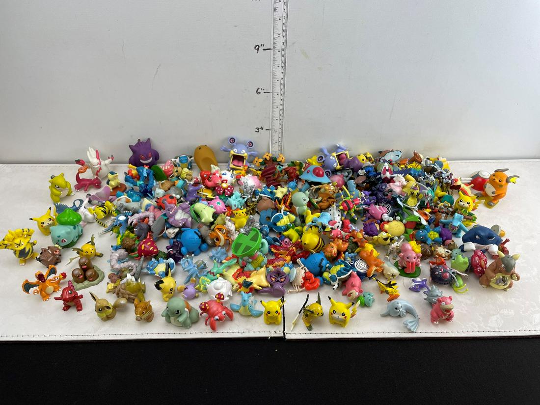 Lot of over 200 Small Toys - Mostly Pokemon (1 of 4)