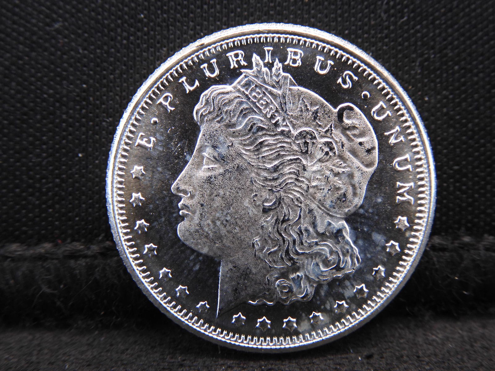 Silver - 1/4 Quarter Troy Oz. .999 Silver Round (1 of 2)