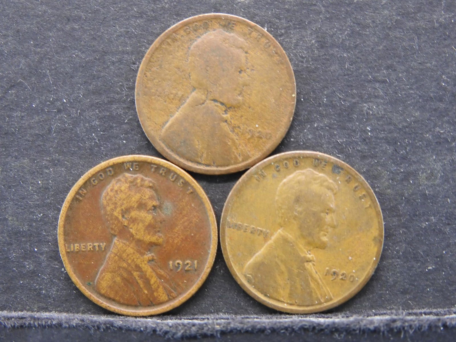 Three Lincoln Wheat Cents 1920 x 2, 1921. (1 of 2)